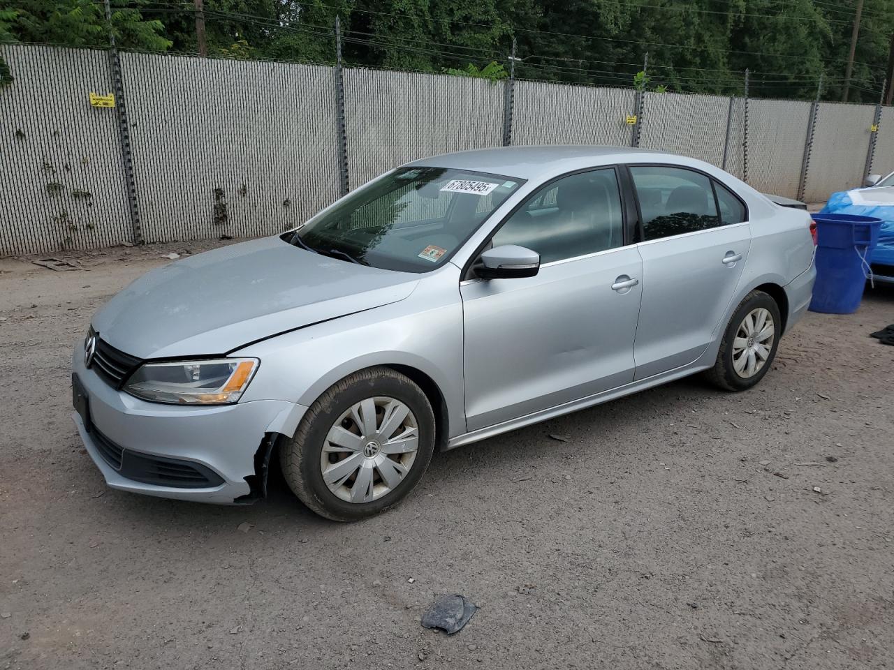 VOLKSWAGEN JETTA SE