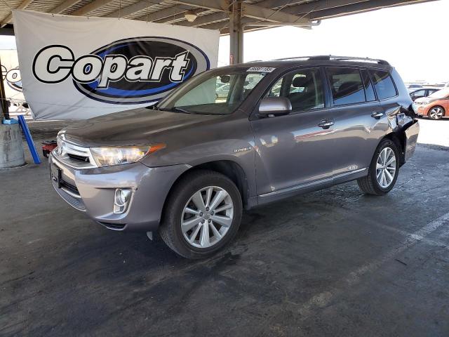 TOYOTA HIGHLANDER
