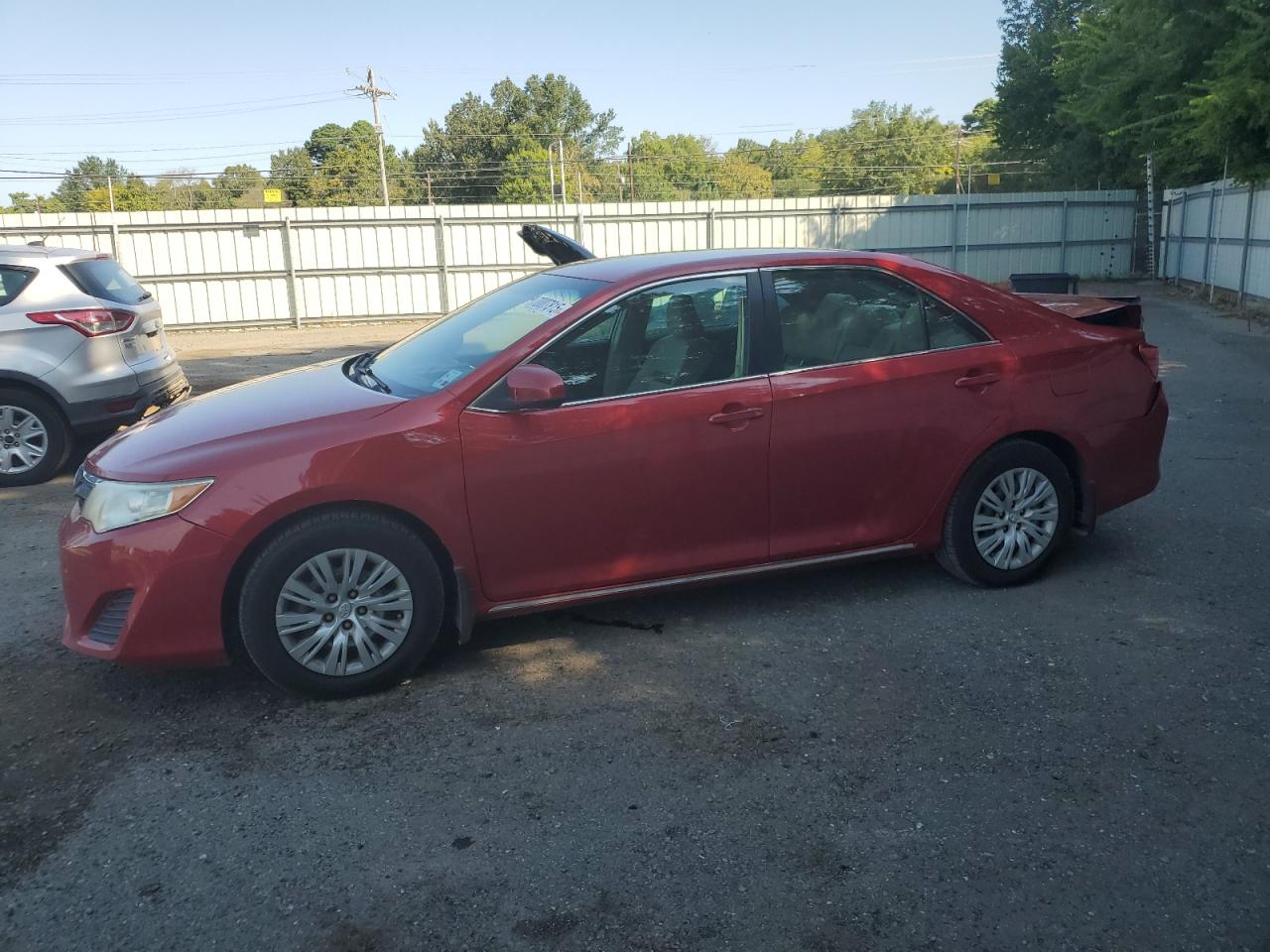 TOYOTA CAMRY BASE