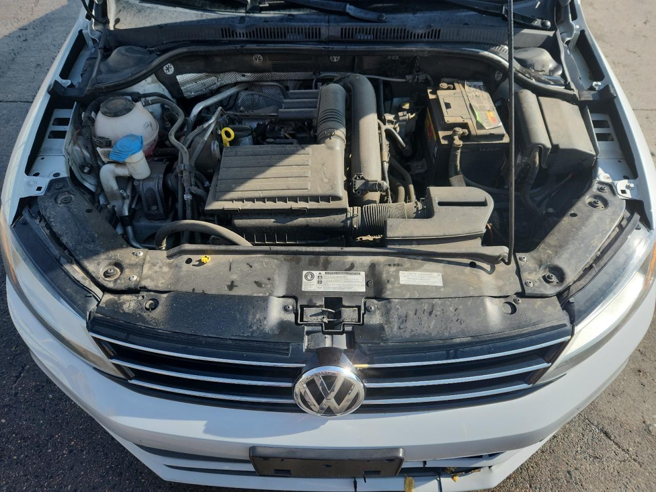 VOLKSWAGEN JETTA S