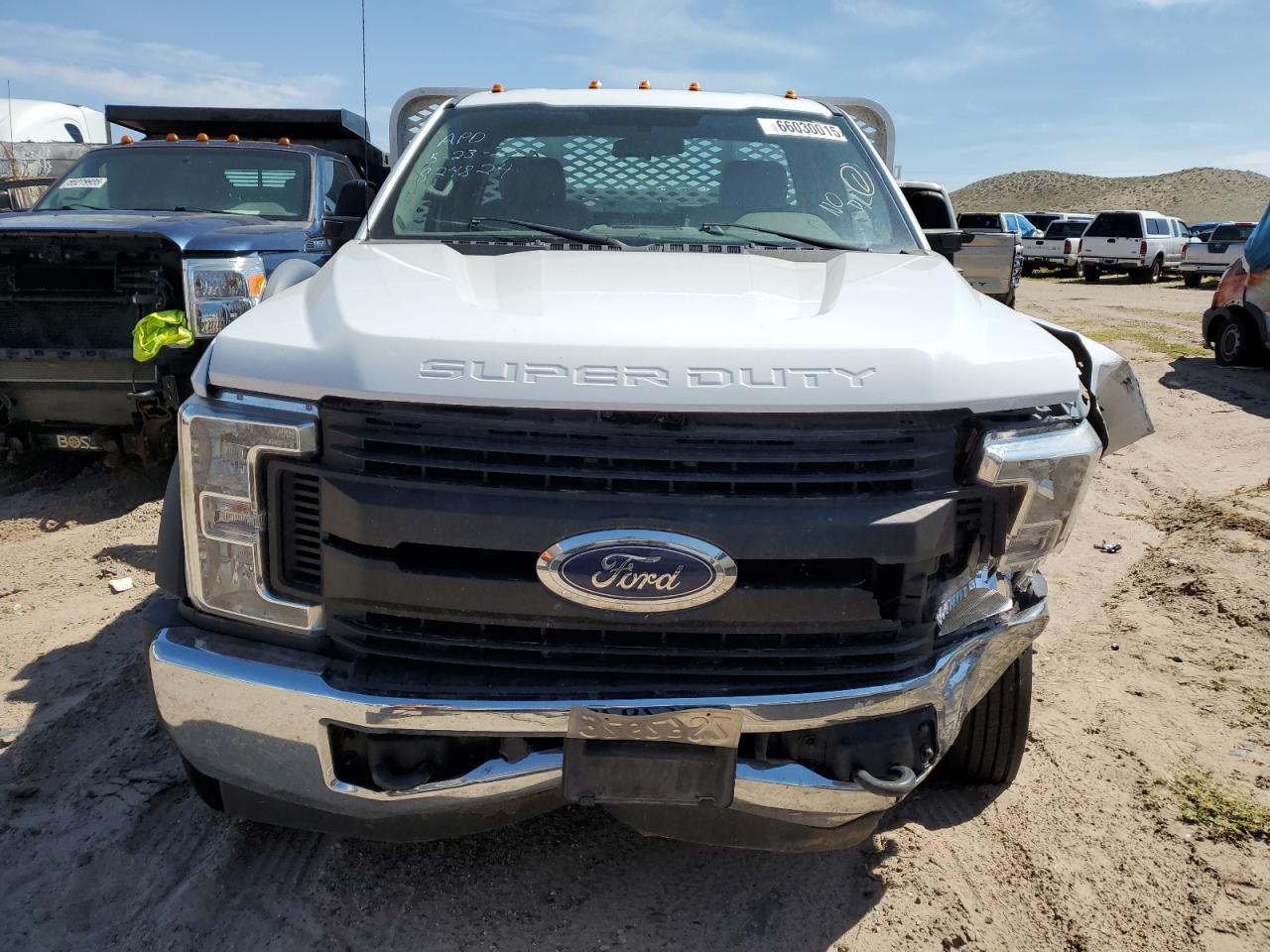 FORD F-550 SUPER DUTY