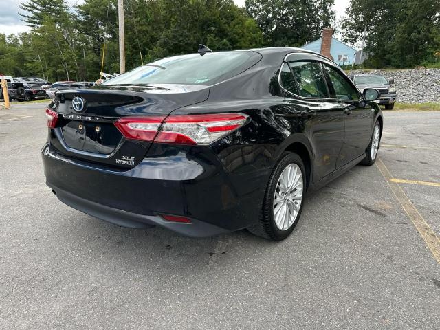 2018 TOYOTA CAMRY HYBR 4T1B21HK3JU003088