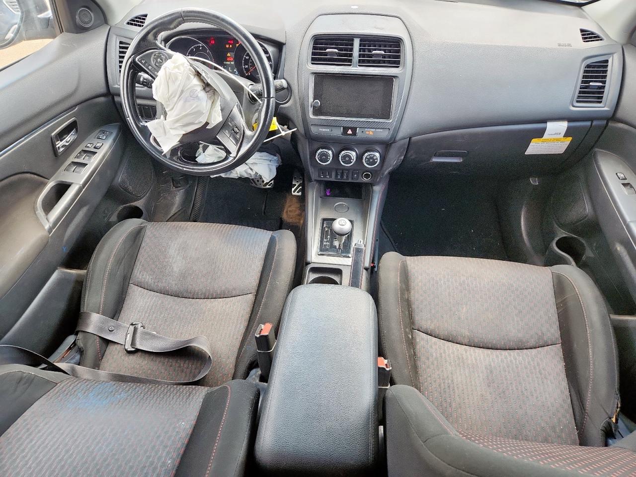 MITSUBISHI OUTLANDER ES