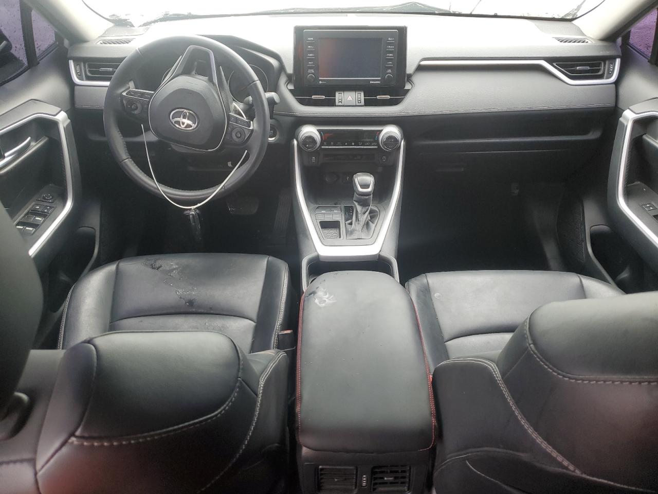 TOYOTA RAV4 XLE PREMIUM