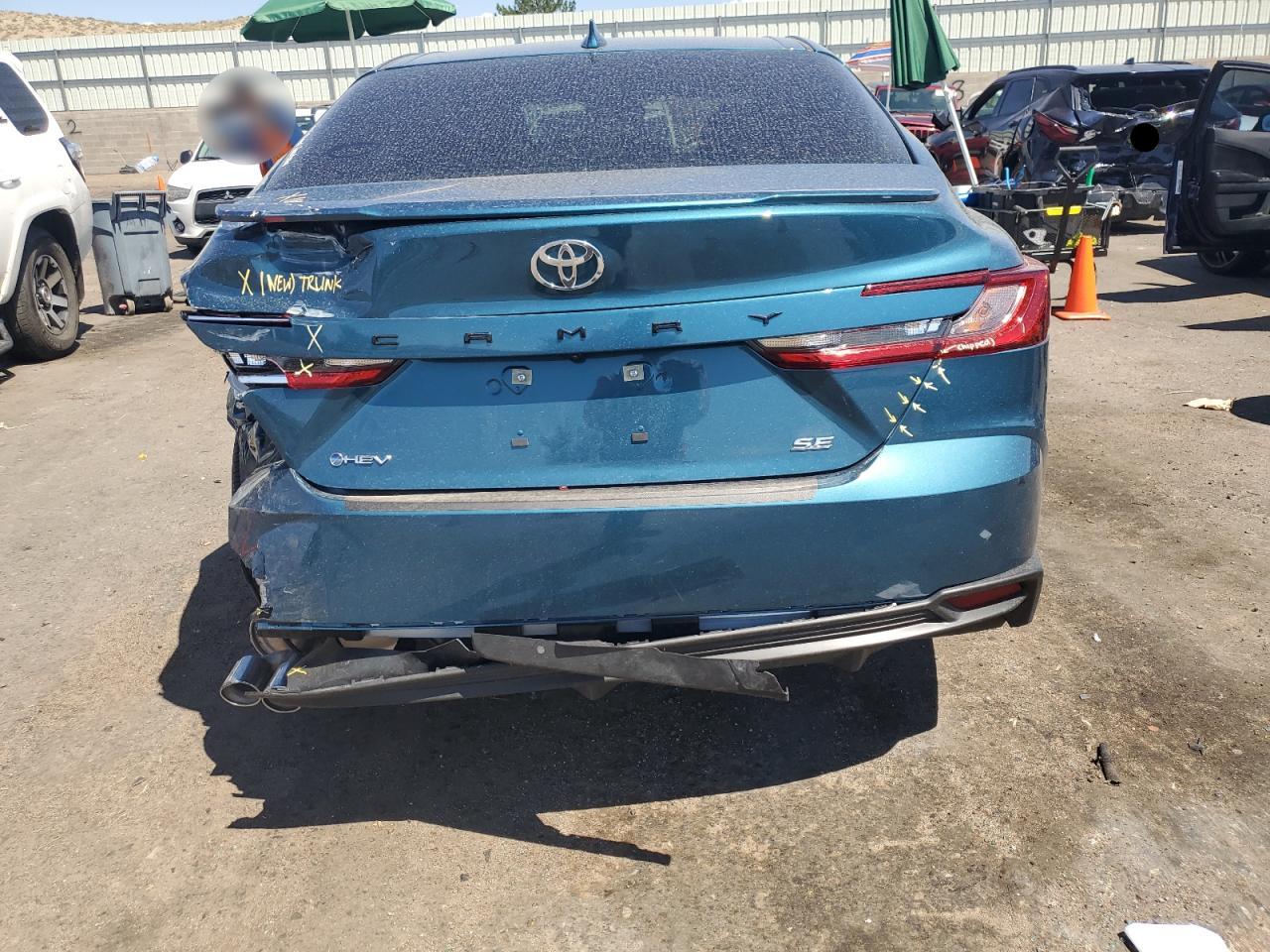 TOYOTA CAMRY XSE