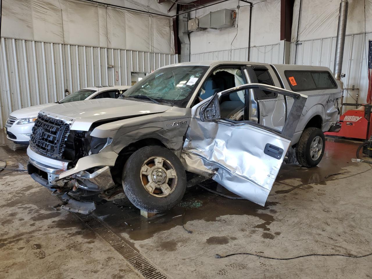 FORD F-150 SUPER CAB
