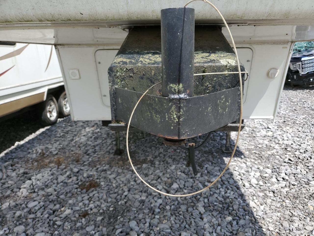 Lot #3213135473 2001 OTHER CAMPER