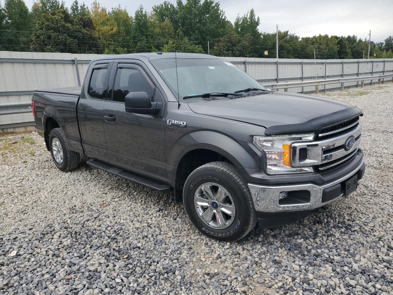 FORD F-150 SUPER CAB