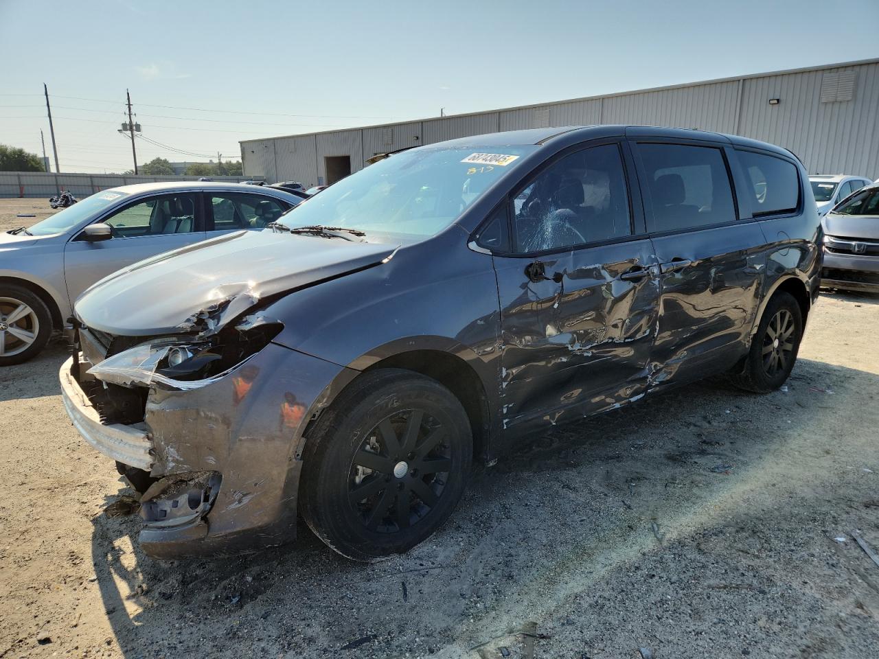 CHRYSLER PACIFICA TOURING PLUS