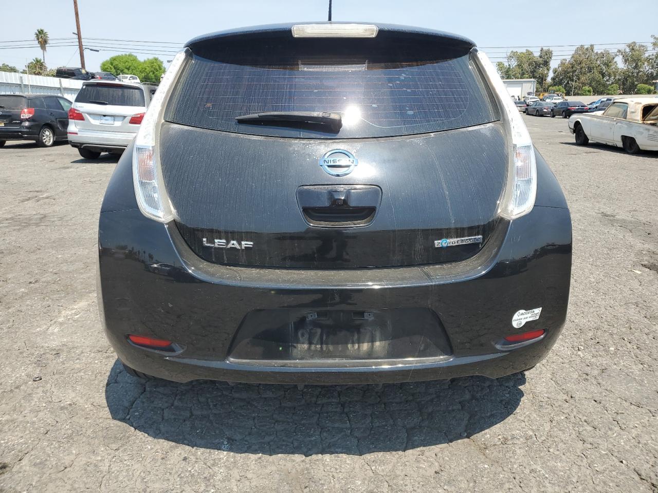 NISSAN LEAF S