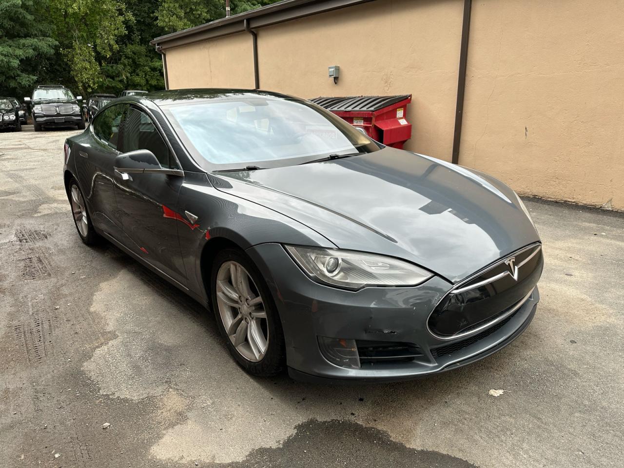 TESLA MODEL S