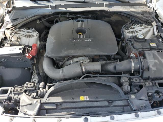 2017 JAGUAR XE SAJAR4BG2HA977160