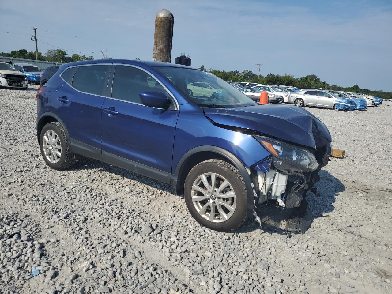 NISSAN ROGUE SPORT S