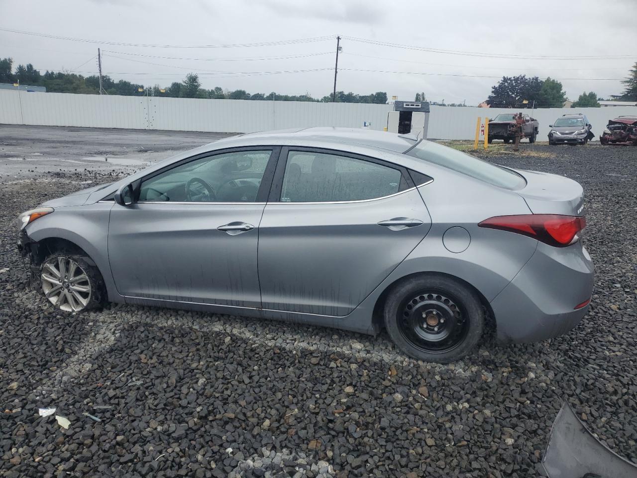 HYUNDAI ELANTRA SE