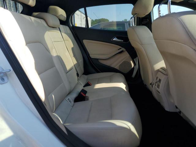 2017 MERCEDES-BENZ GLA 250 4M WDCTG4GB5HJ366656