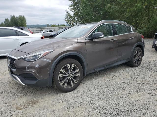 INFINITI QX30 LUXE