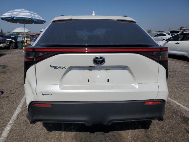 2024 TOYOTA BZ4X XLE JTMAAAAA2RA043731