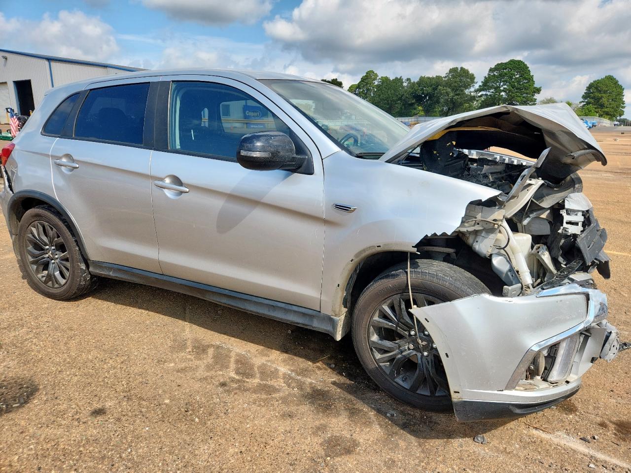 MITSUBISHI OUTLANDER ES