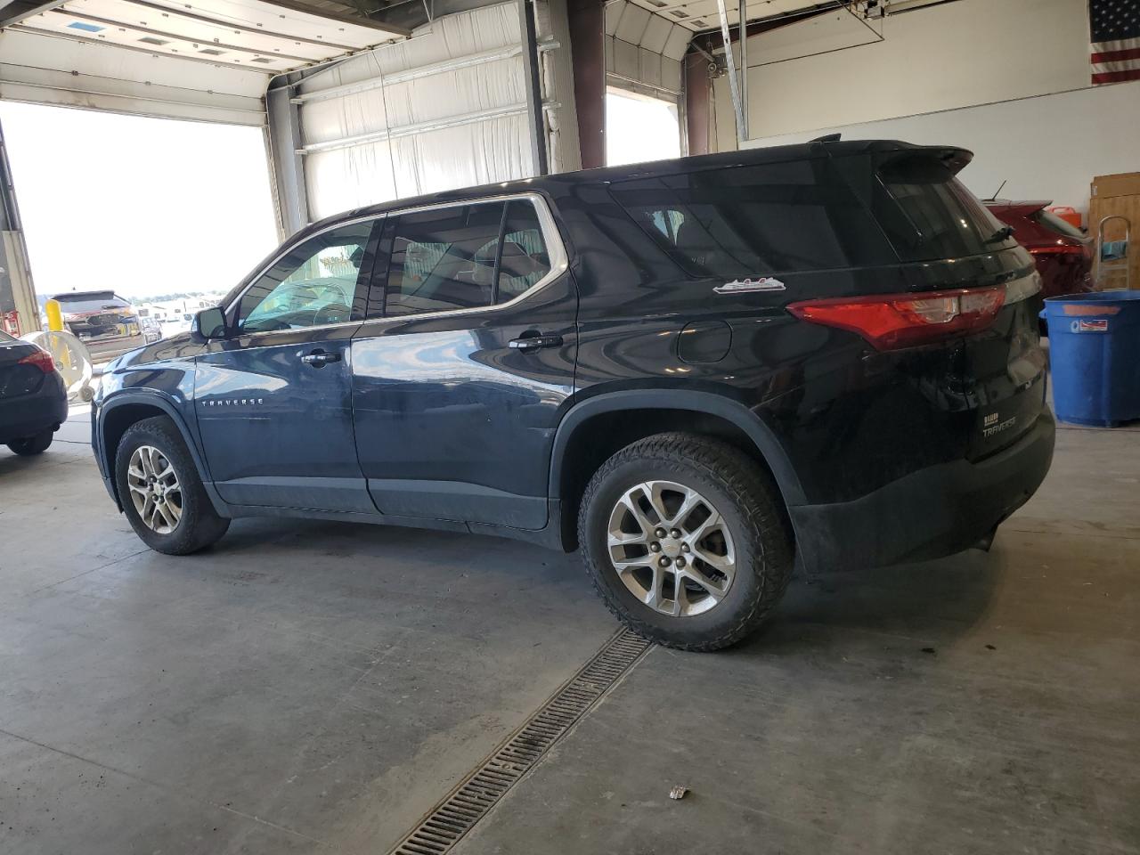 CHEVROLET TRAVERSE LS