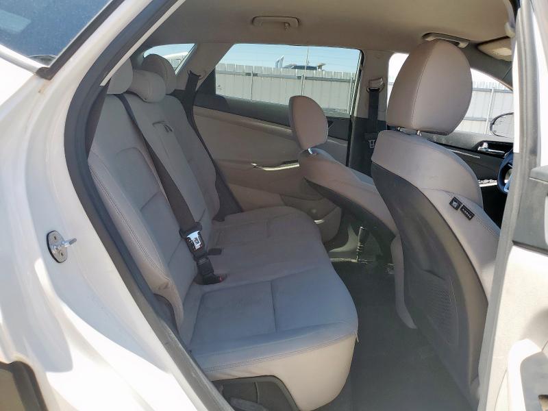 2019 HYUNDAI TUCSON SE KM8J2CA42KU872284