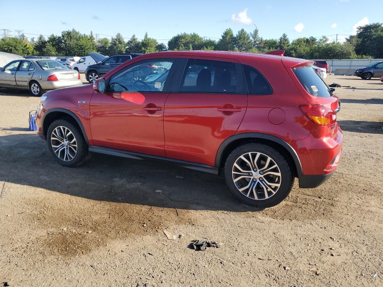 MITSUBISHI OUTLANDER ES
