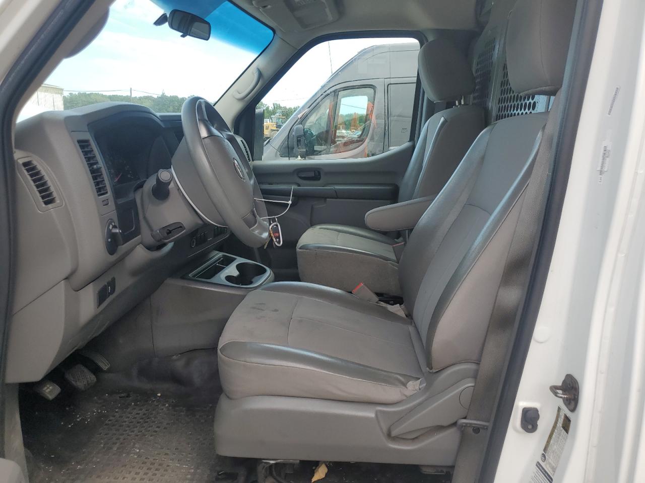 NISSAN NV1500 1500 S
