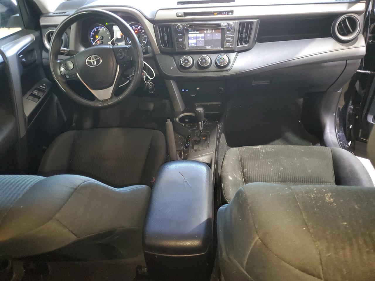 TOYOTA RAV4 LE