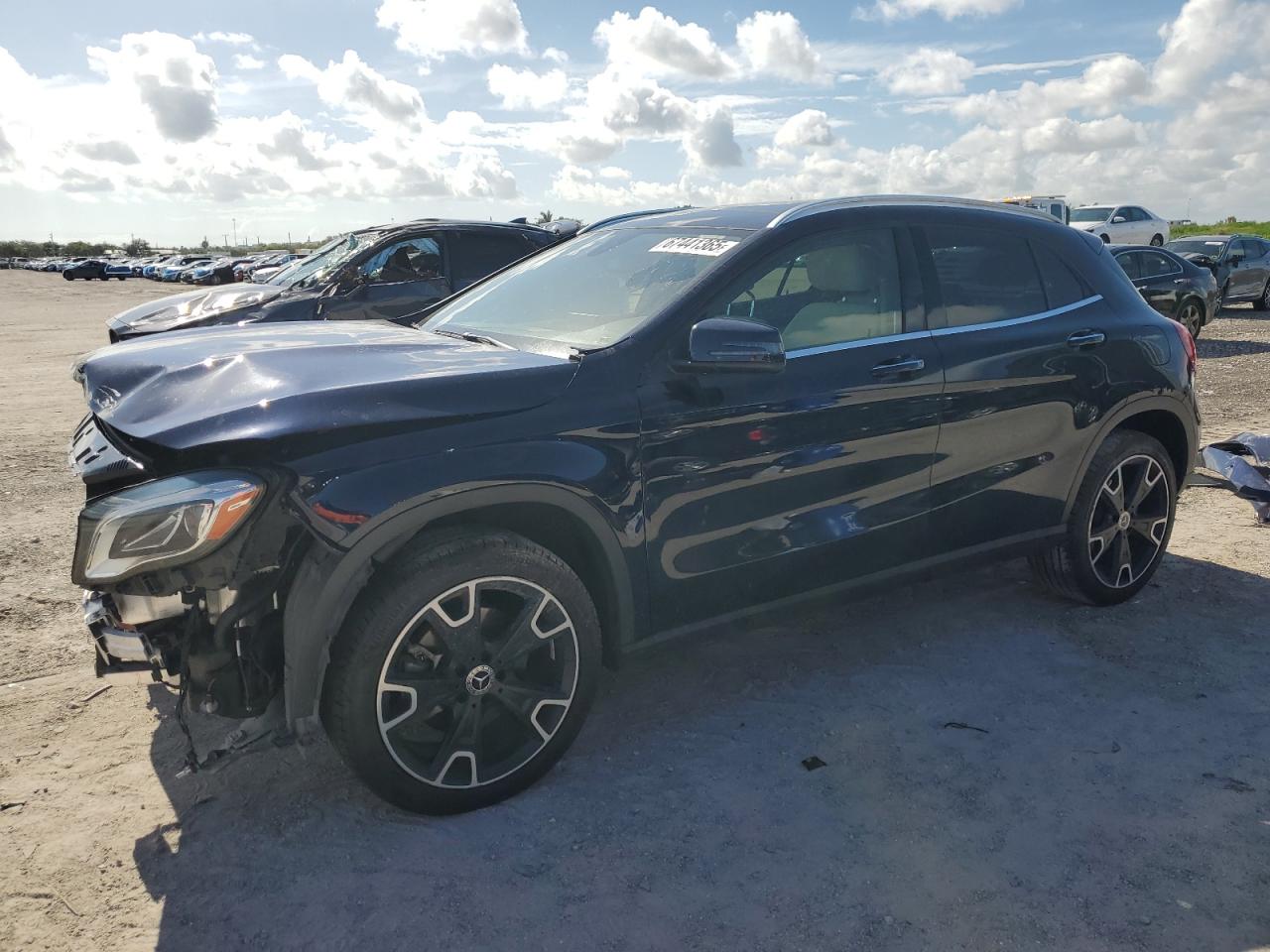 MERCEDES-BENZ GLA-CLASS 250