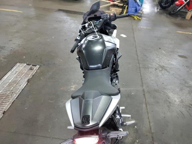 2024 SUZUKI GSX800 F JS1EM13B3R7100069