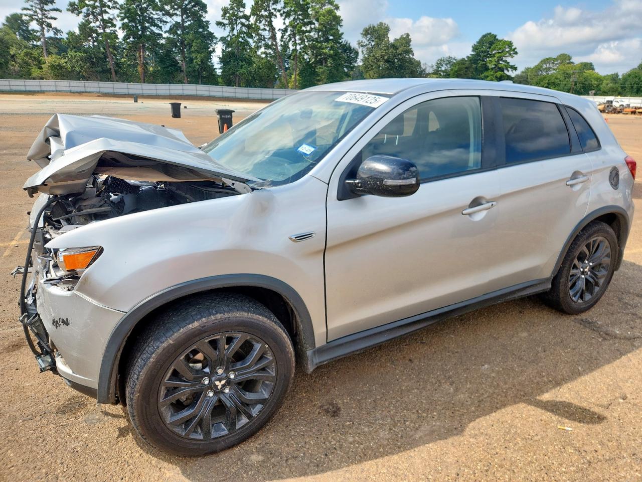 MITSUBISHI OUTLANDER ES