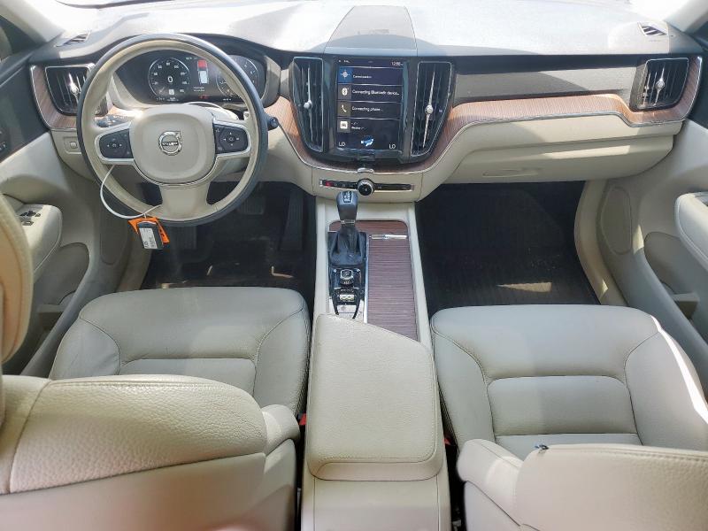 2021 VOLVO XC60 T5 MO YV4102DK7M1869512