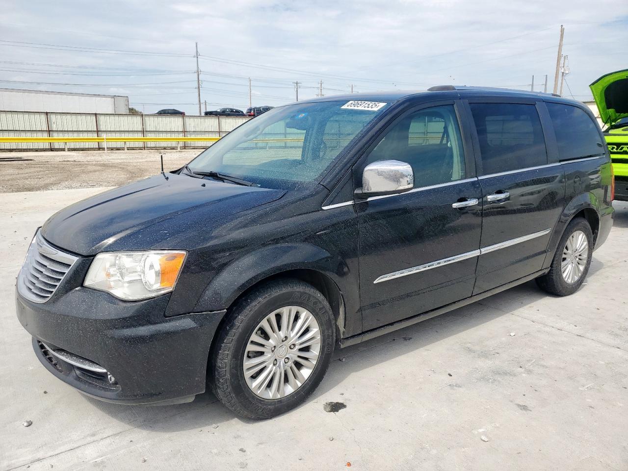 CHRYSLER TOWN & COUNTRY LIMITED