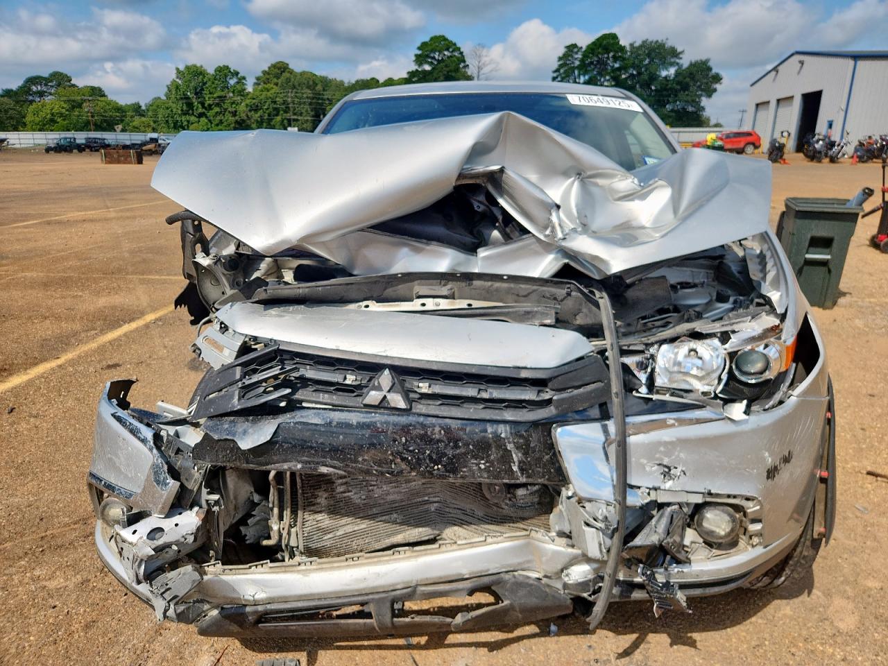 MITSUBISHI OUTLANDER ES