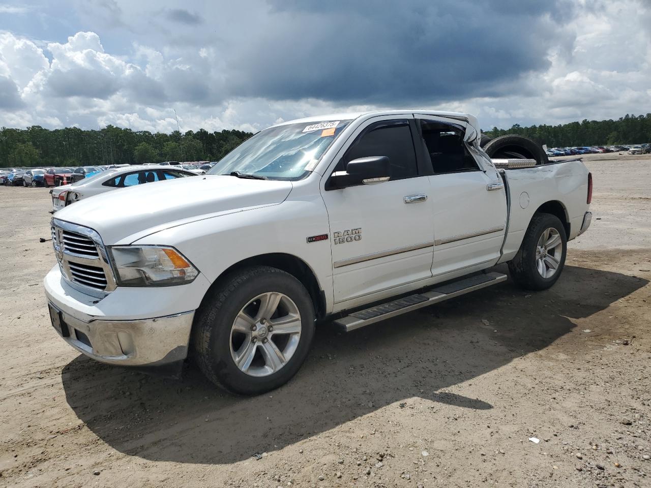 RAM 1500 SLT