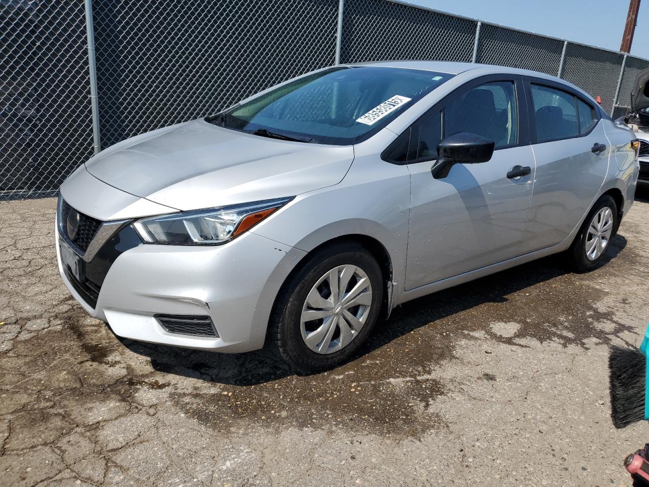 NISSAN VERSA S
