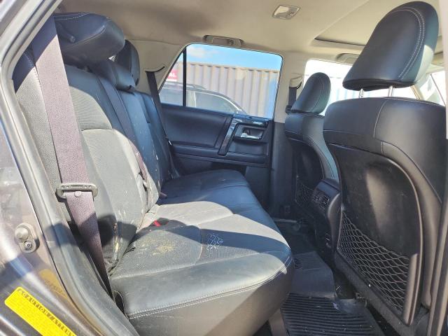 2019 TOYOTA 4RUNNER SR JTEBU5JR4K5705389
