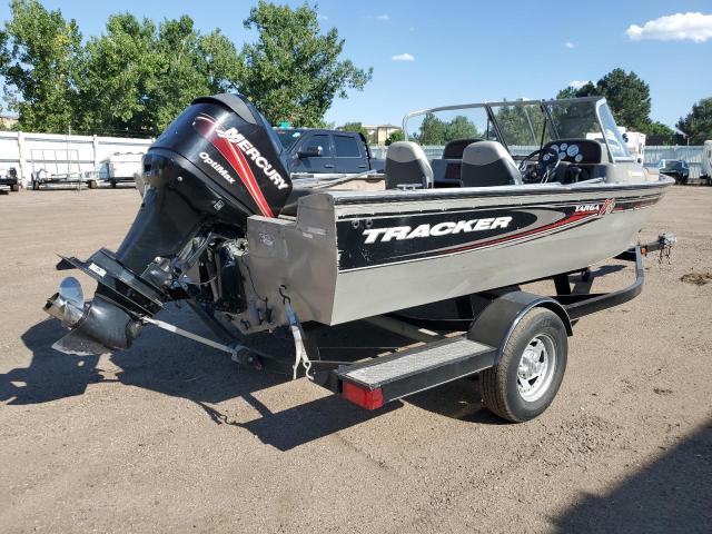 2005 TRACKER BOAT #3304938540