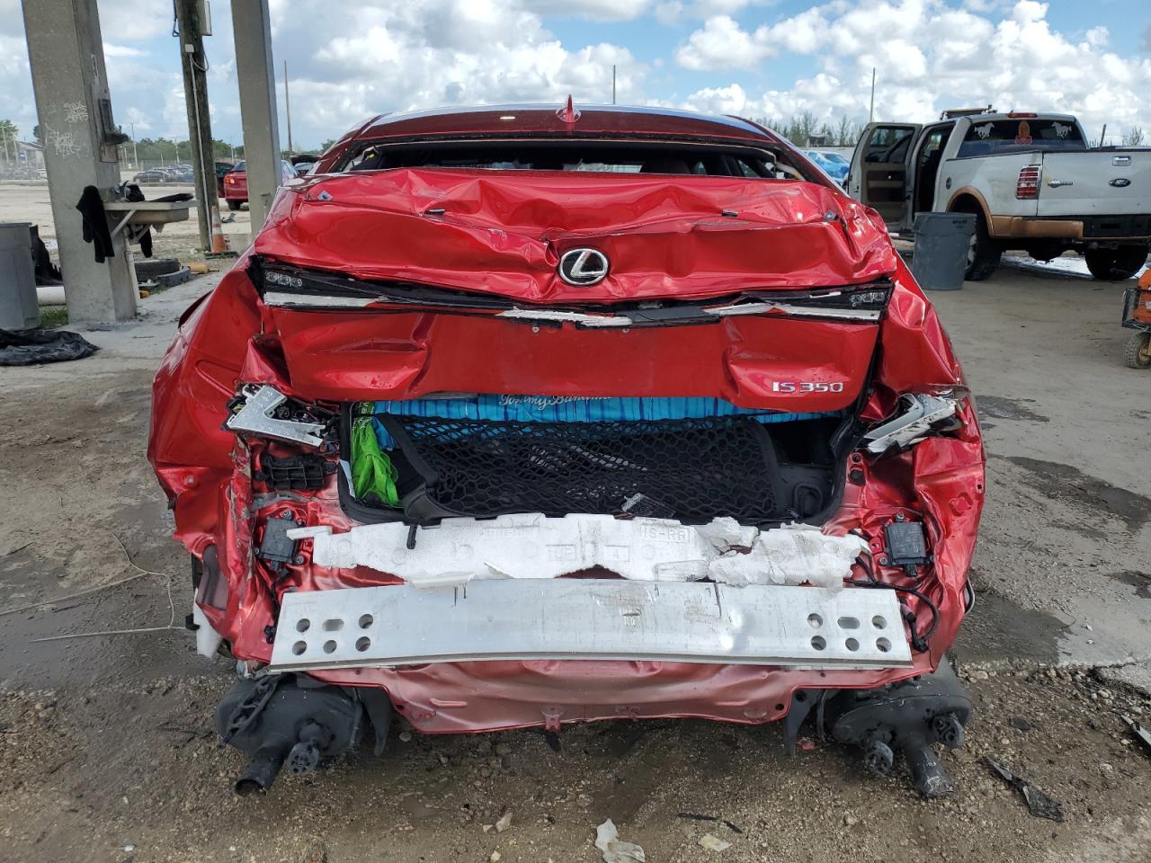 LEXUS IS 350 F SPORT DESIGN