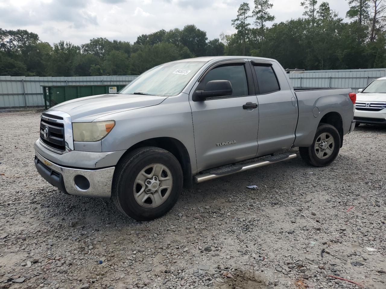 TOYOTA TUNDRA DOUBLE CAB SR5