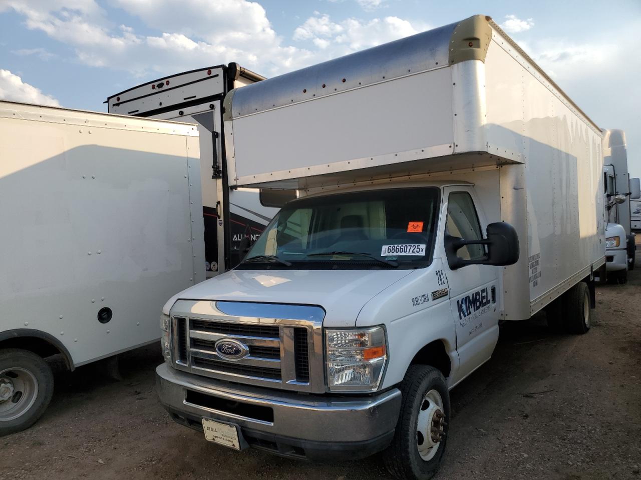 FORD ECONOLINE E450 SUPER DUTY CUTAWAY VAN