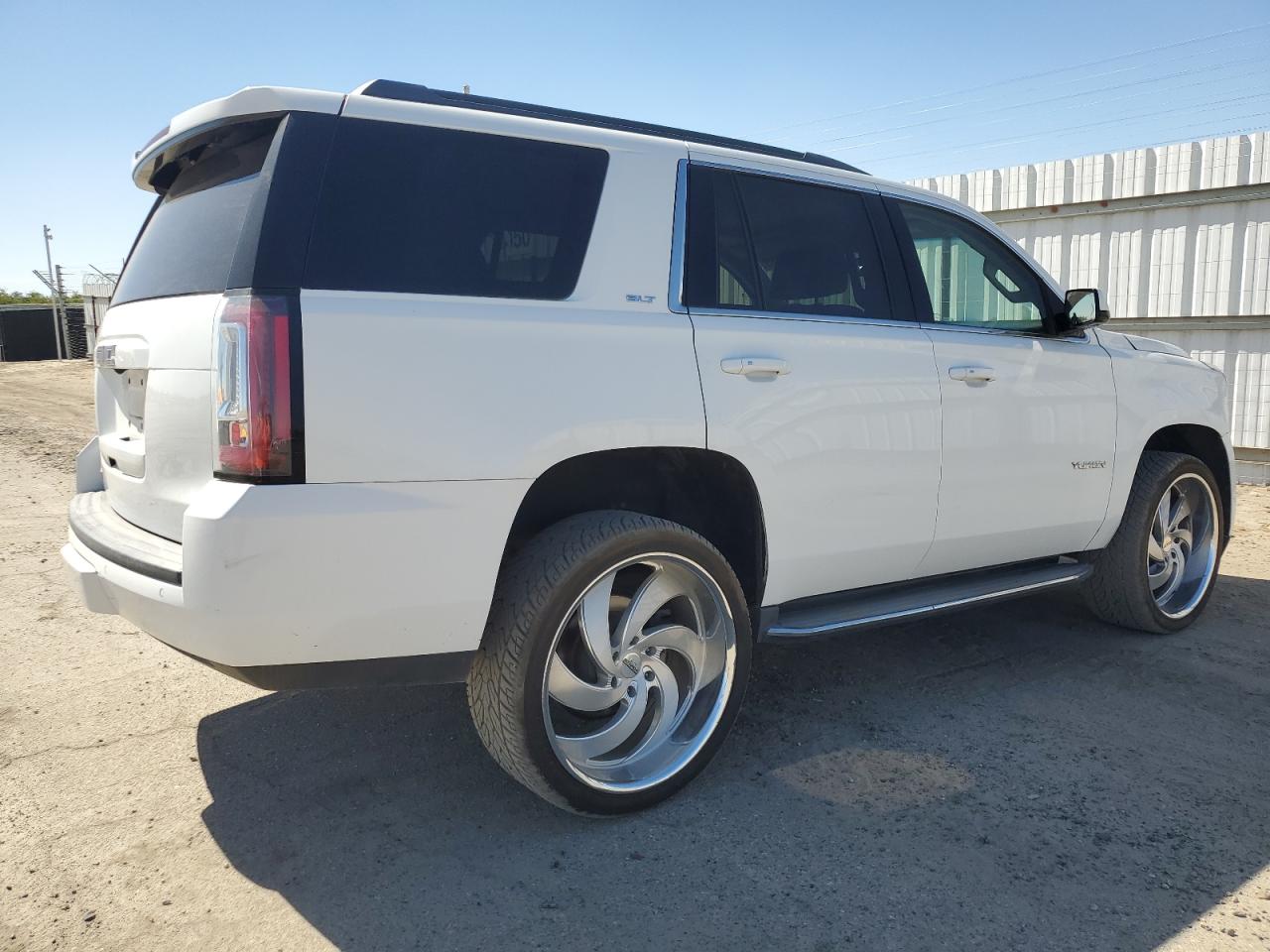 GMC YUKON SLT