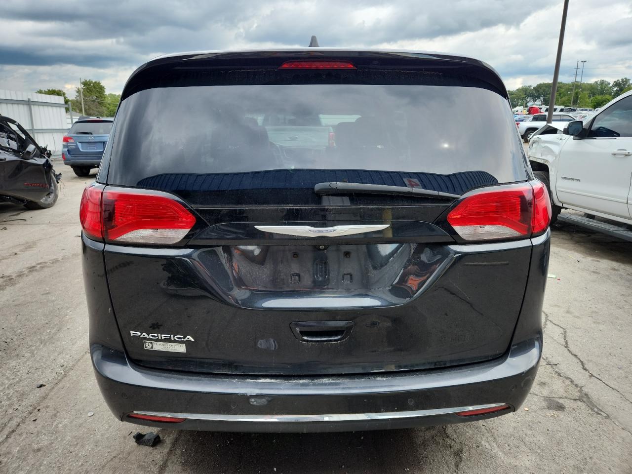 Lot #3302763355 2017 CHRYSLER PACIFICA TOURING L PLUS