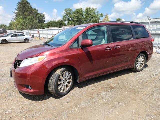 TOYOTA SIENNA XLE