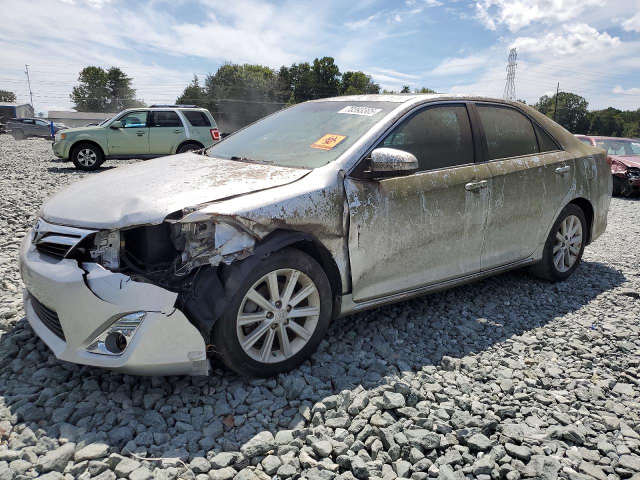 TOYOTA CAMRY BASE