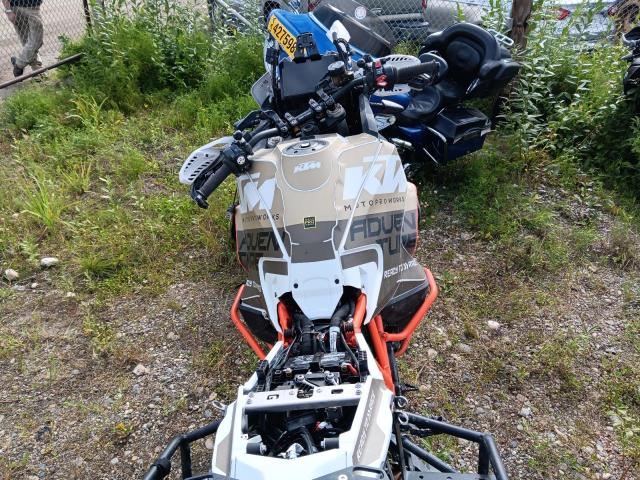 2024 KTM 1290 SUPER VBKV59408RM989675