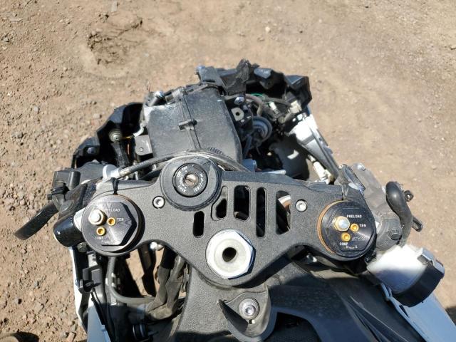 2022 YAMAHA YZFR1 JYARN66E2NA002120