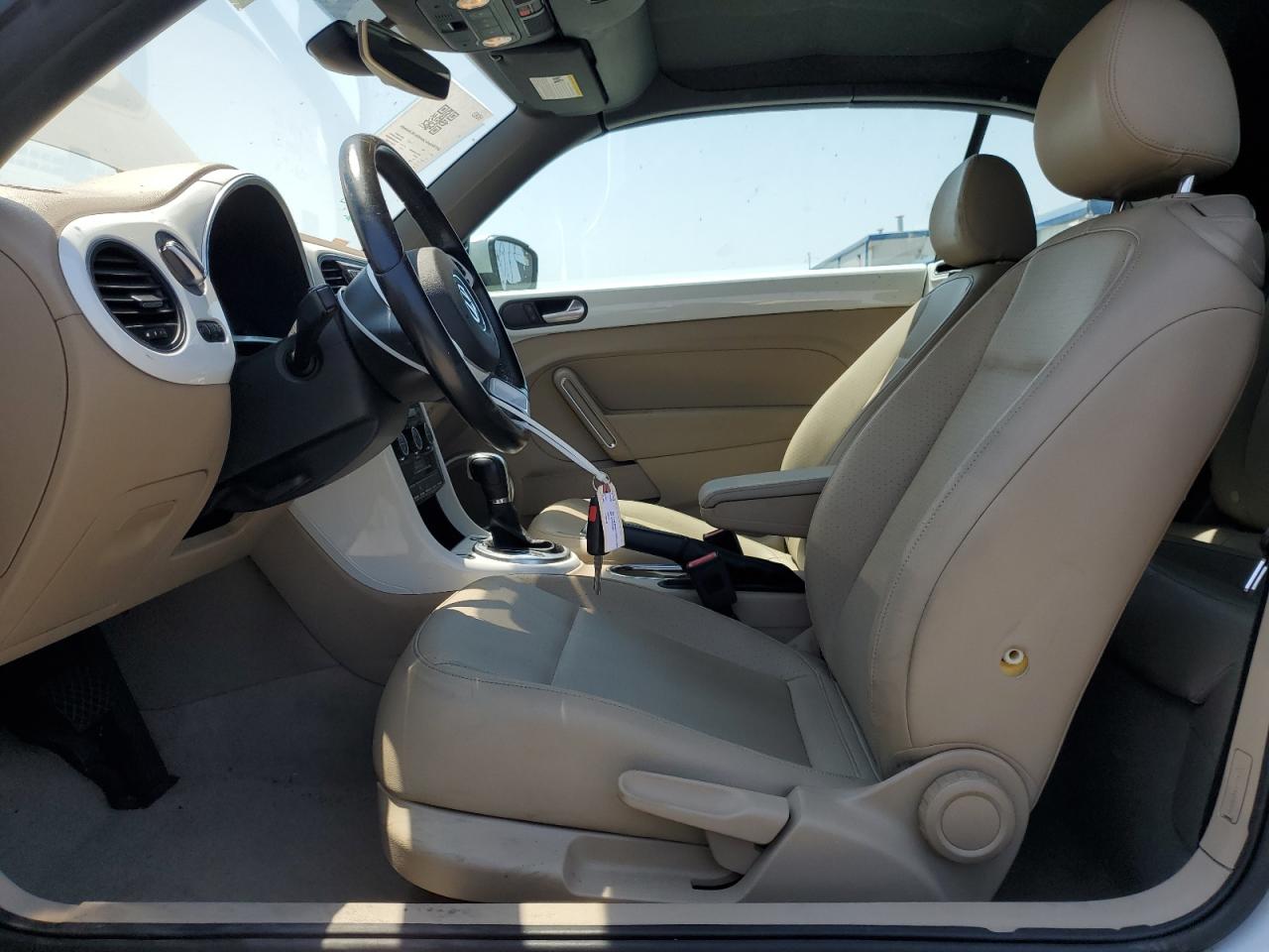 VOLKSWAGEN BEETLE S/SE