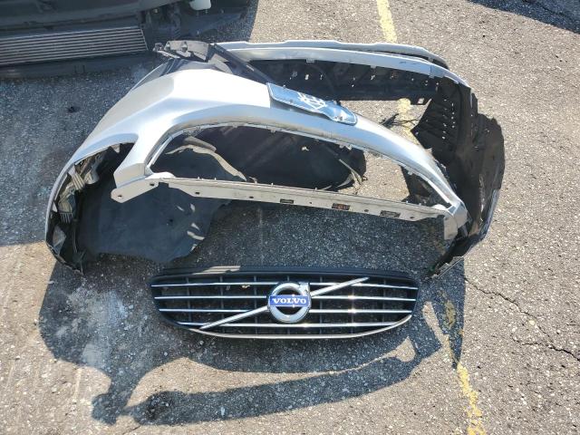 2016 VOLVO XC60 T5 PR YV4612RKXG2821075