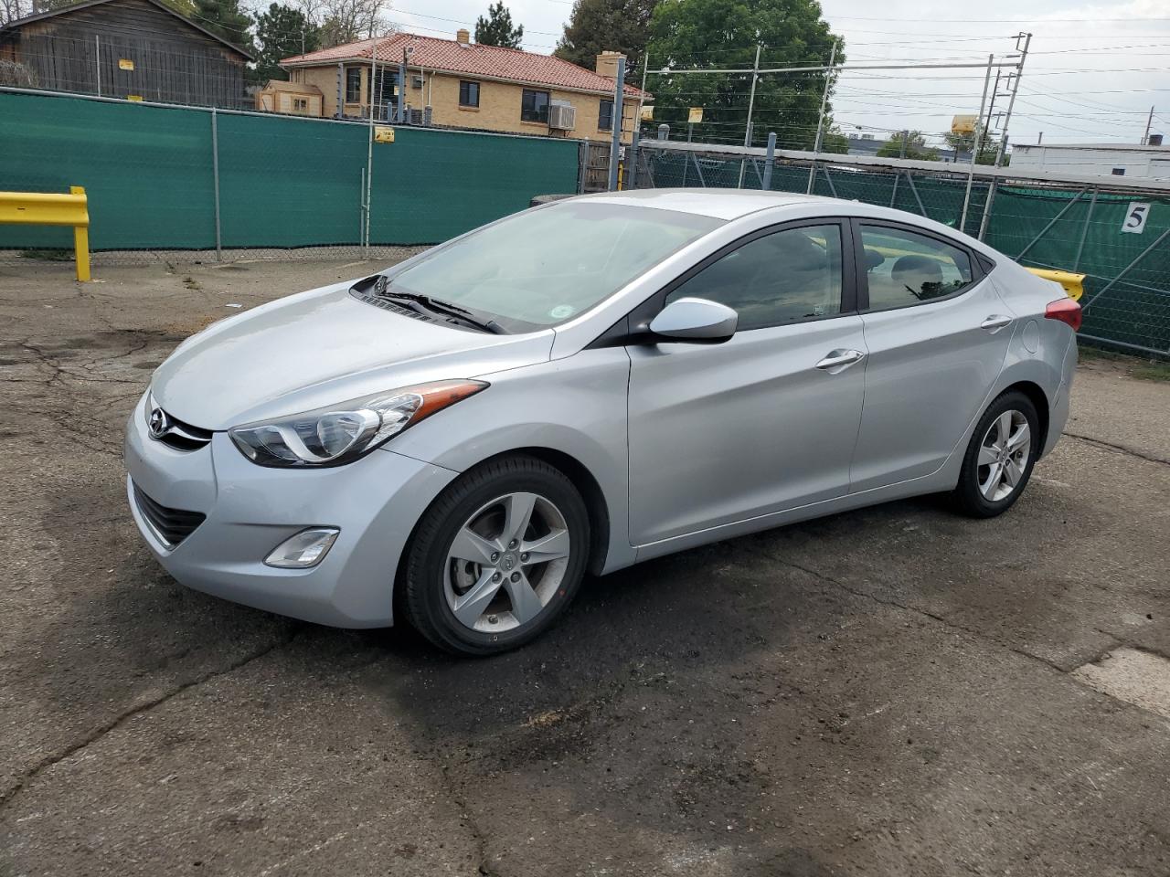 HYUNDAI ELANTRA GLS