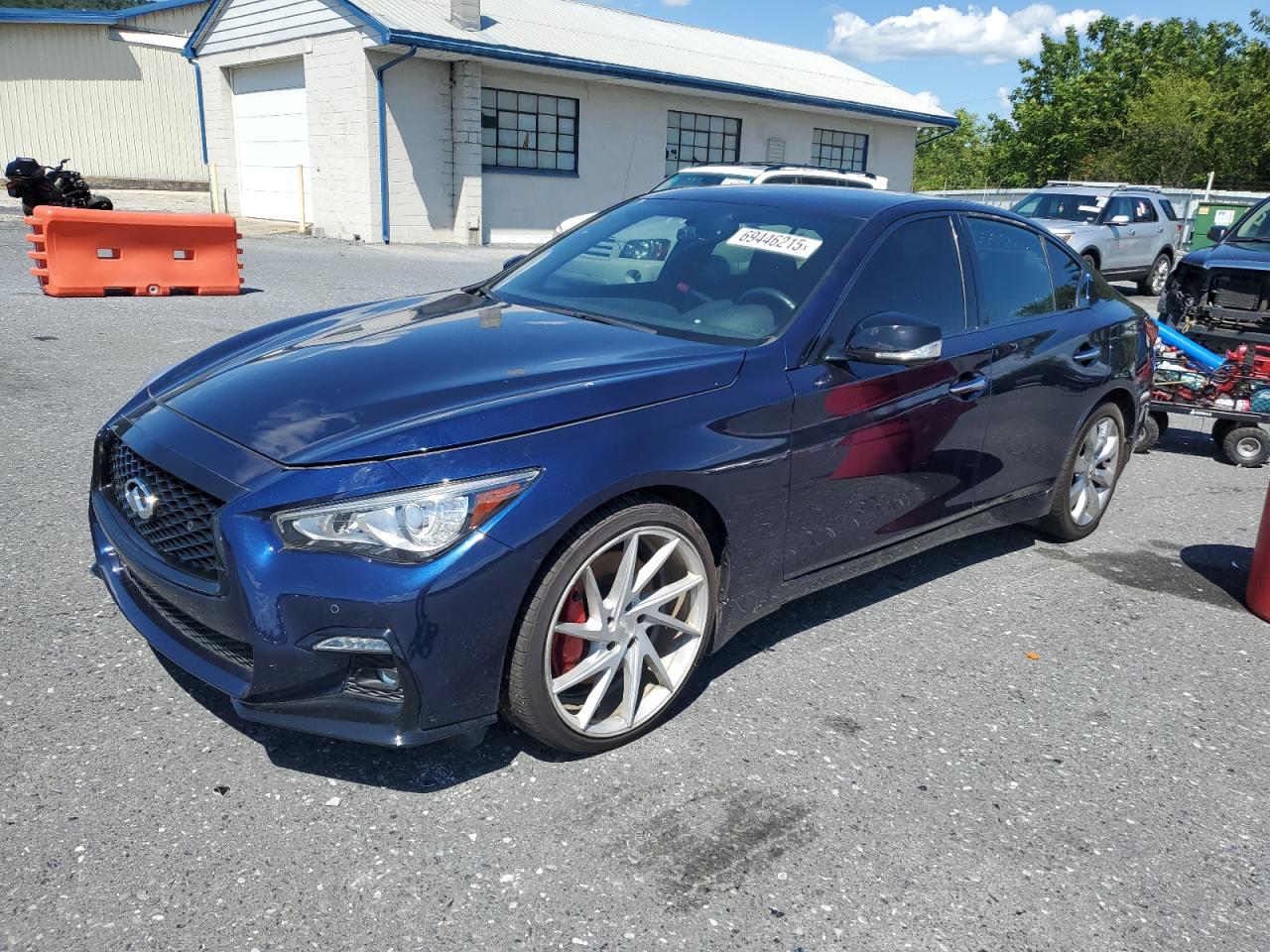 INFINITI Q50 RED SPORT 400